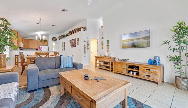 Cozy 4BR Home Near Disney, Private Pool