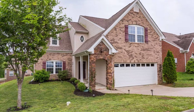 Cozy 4BR Home w/Hot Tub & Fun Bonus Room – Feel Like Home