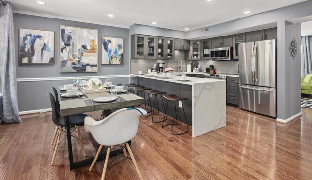 Cozy 4BR Townhome, Family Community, 40 Mins to DC