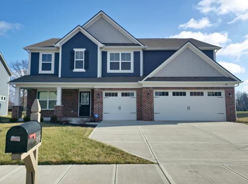 Cozy 5 bedroom and 4 bathroom