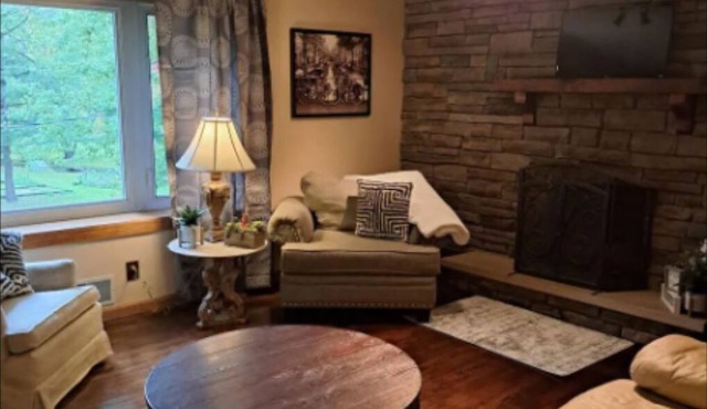 Cozy 5 bedroom home in Holly MI