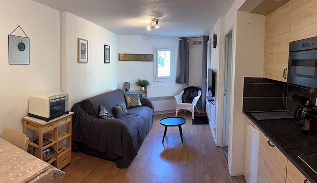 Cozy 5 pers apartment at the foot of slopes, balcony and ski locker