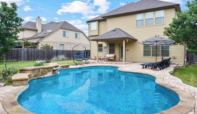 Cozy 5BR Getaway Pool Games Sleeps 18