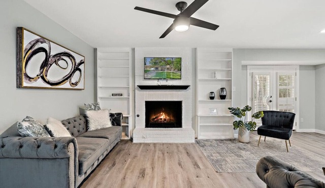 Cozy 5BR Home | Sleeps 12 | Near Downtown Austin
