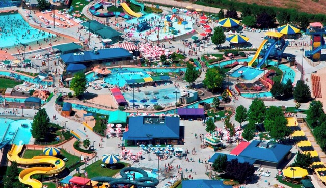 Cozy 5BR w Fire Pit BBQ Near Topgolf Fun