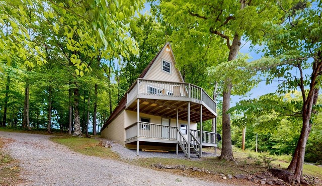 Cozy A Frame Cabin, Sleep 8, Near Marina, Deck, Grill
