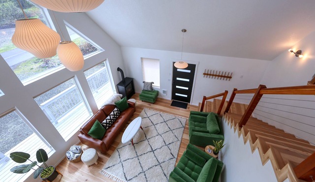 Cozy A-Frame. Fire pit. Dogs Welcome.