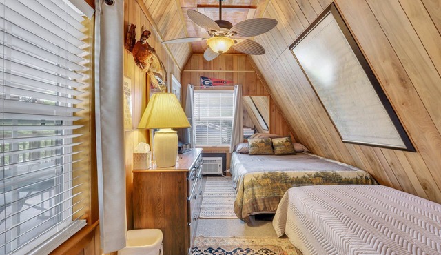 Cozy A-Frame on the Satilla River with Private Dock