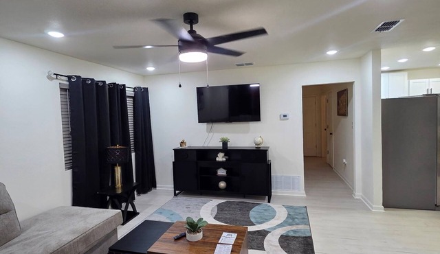 Cozy Abilene Getaway-2BR Home, Sleeps 6
