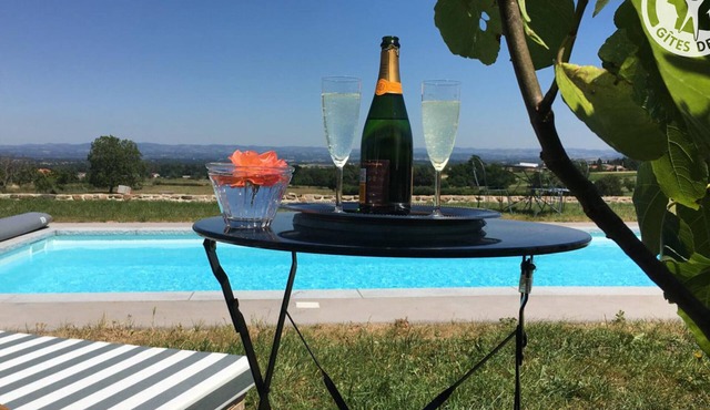 Cozy accommodation with pool and pets allowed in Saint-André-d'Apchon