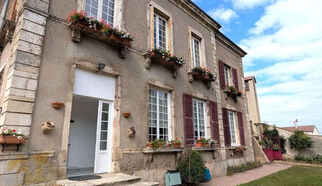 Cozy accommodation for 4 with garden and terrace near Nancy