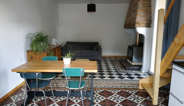 Cozy accommodation with garden not far from the ocean