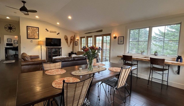 Cozy Adirondack Getaway w/Lodge-Style Lower Level
