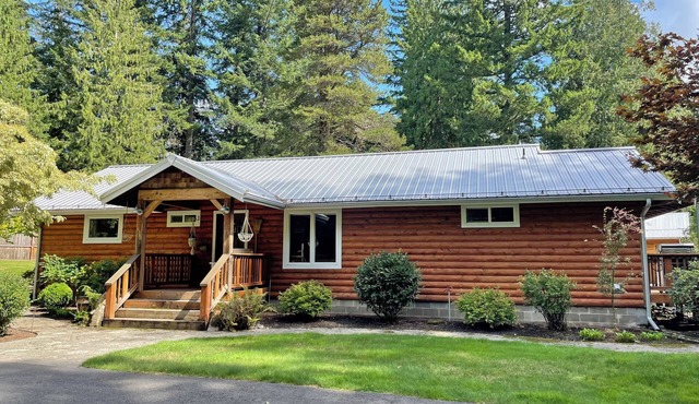 Cozy Adult Retreat Cabin