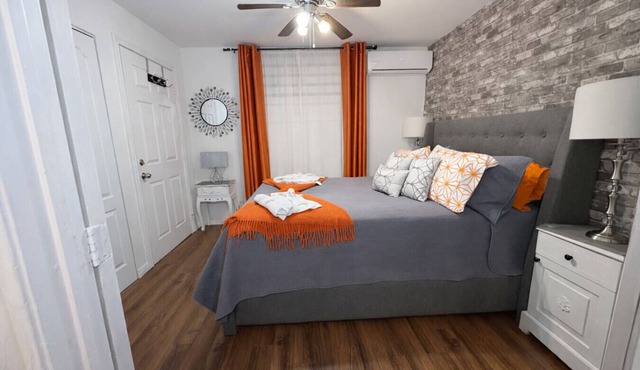 Cozy & Affordable Montreal 1BR Getaway