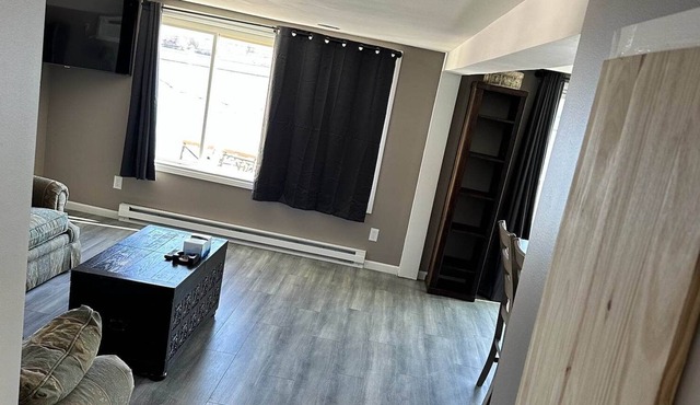 Cozy All Season Lake Front 2nd Floor Apartment