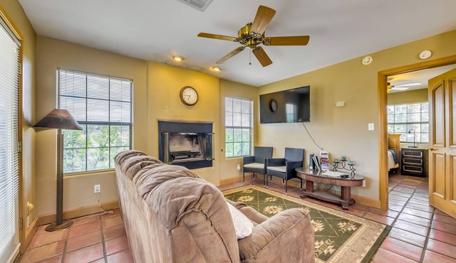 Cozy Alto Cabin w/Grill & Mtn Views: 2 Mi to Lake