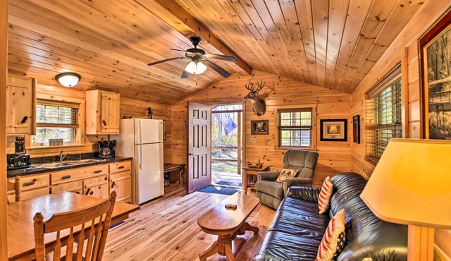 Cozy Anchors Away Cabin Hideaway w/Fire Pit!