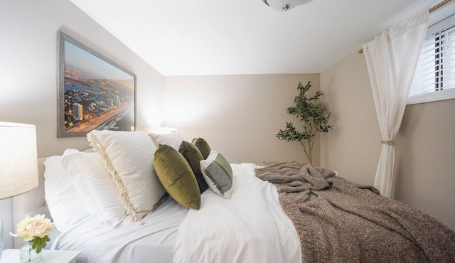 Cozy and BRAND NEW 2-bedroom unit in Elizabeth; 3 min.from NYC train and airport