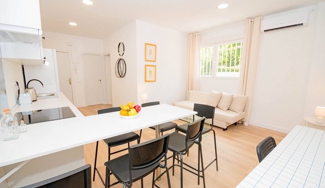 Cozy and charming 3-bedroom apartment in Madrid