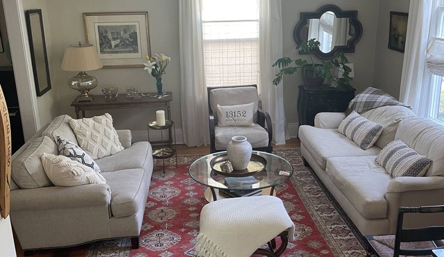 Cozy and charming 3 bedroom home just a short walk to Skaneateles Village & Lake