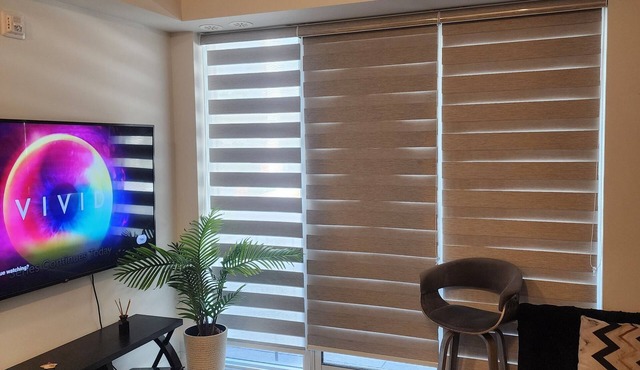 Cozy and Charming Apartment with a living room and bedroom in Brampton