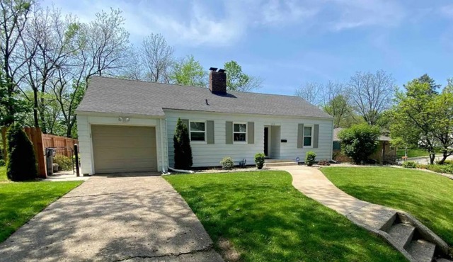 Cozy and Charming Close to ND