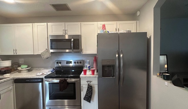 Cozy and clean 1-bedroom house with WiFi, AC in enchanting New Port Richey