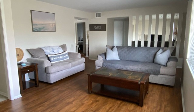 Cozy and clean home located in Sun City Center