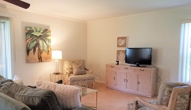 Cozy and Clean Villa in Gulf Gate Close to Siesta Key