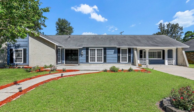 Cozy and Comfortable 3-Bedroom House - Perfect for Your Next Vacation!