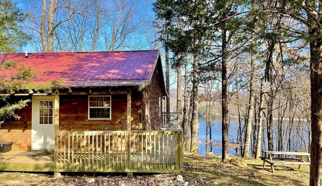 Cozy and Comfortable Lake Cabin