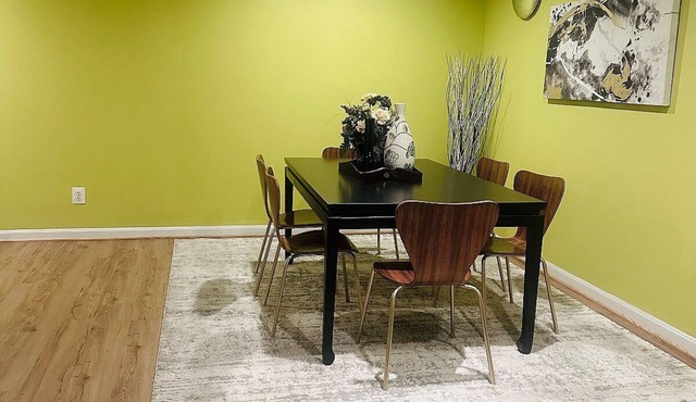 Cozy and Convenient 2-Bedroom Basement in Lorton