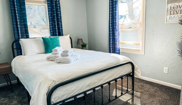 Cozy and Convenient 2BR in Prime Central Location