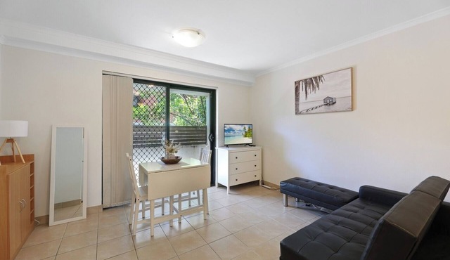 Cozy and Convenient Studio Apartment Close to USYD