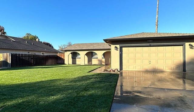 Cozy and Convenient Entire Home For traveling professionals and families