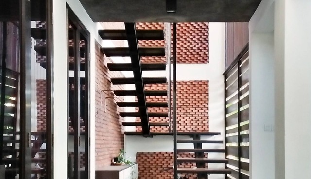 Cozy and Friendly Budget Room in Downtown