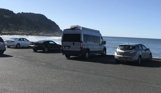 Cozy and fully luxurious (camper van style)