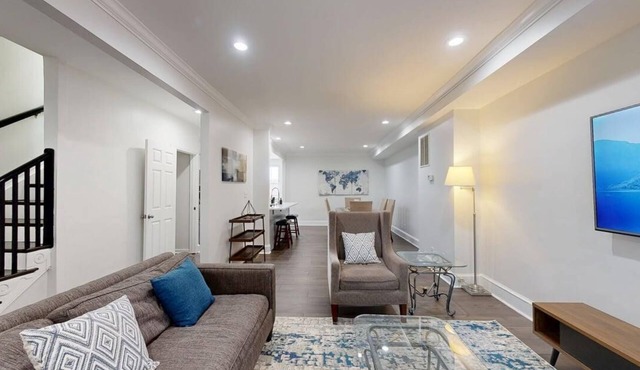 Cozy and furnished 4B4B turnkey rental - Business, Family, and Pet Friendly