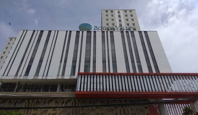 Cozy And Homey 3Br At Bogor Valley Apartment