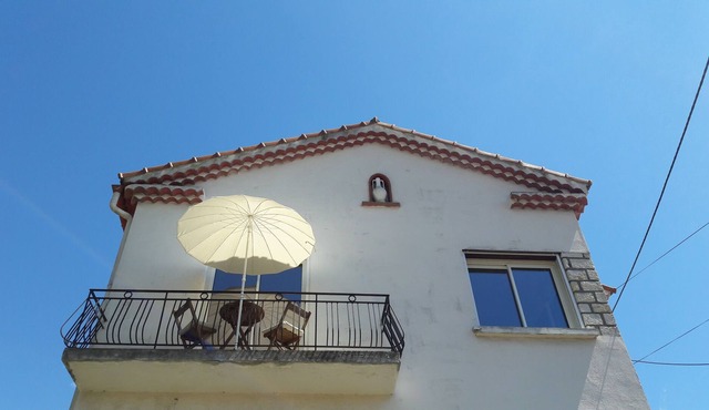 Cozy and Quiet Flat, few steps to MARSEILLE