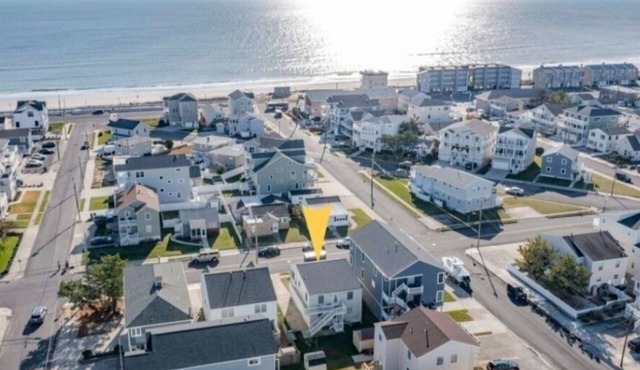 Cozy and quiet beach 1st floor condo just steps from the beach!