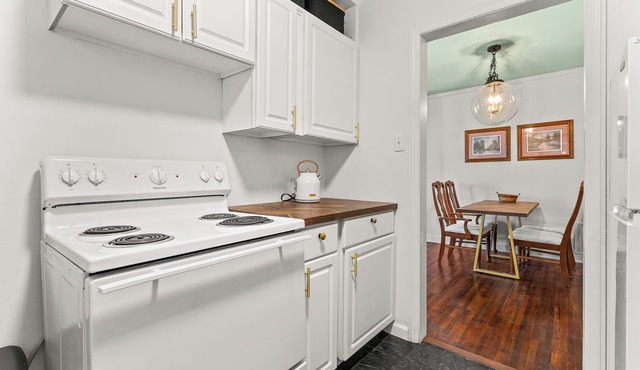 Cozy and Quiet East Memphis Duplexn