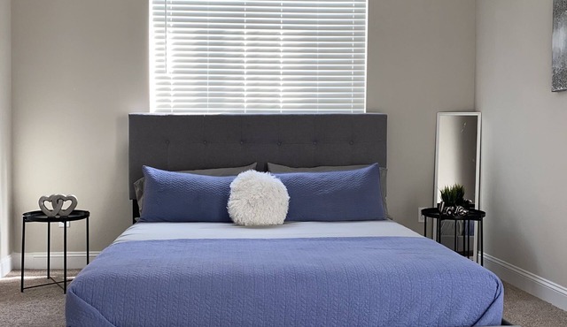 Cozy and Quiet Gem Near Perimeter Mall