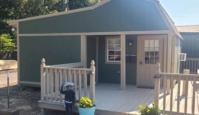 Cozy and Quiet Tiny Home