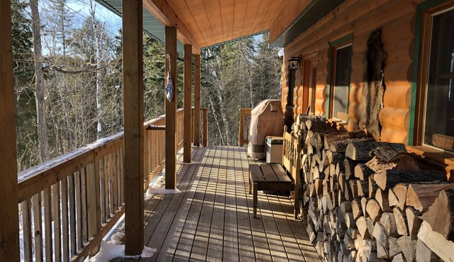 Cozy and remote off-grid Cabin - find peace, relax, enjoy nature.