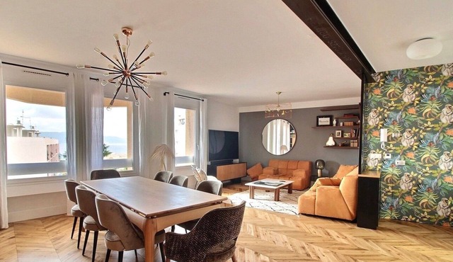 Cozy and sea view in the heart of the city