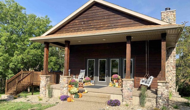 Cozy and Secluded Deer Camp Cabin Getaway