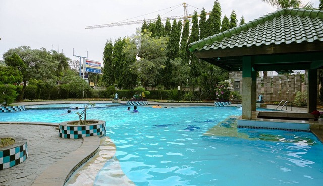 Cozy And Simply Look 2Br At 12Nd Floor Puri Garden Apartment