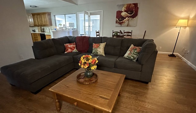 Cozy and Spacious Denton Getaway
